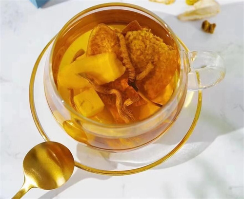 冬蟲夏草營養(yǎng)酒的制作方法 冬蟲夏草怎么泡酒？